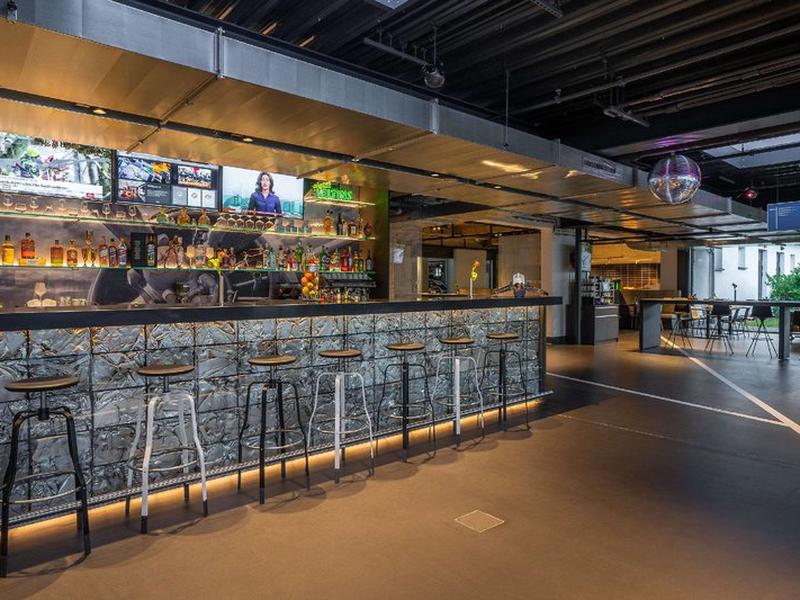 FE2D9DE3242A97C0CC38A30C48434E34