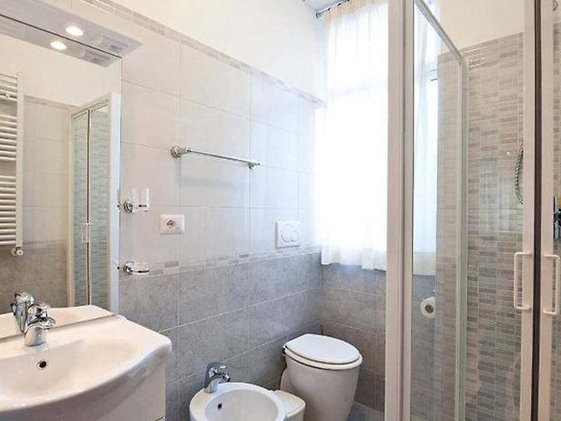 1F66702010D786C5D96F38B405E95D95