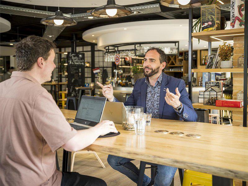 2623D1173913F42AD73B7D9F0618E878