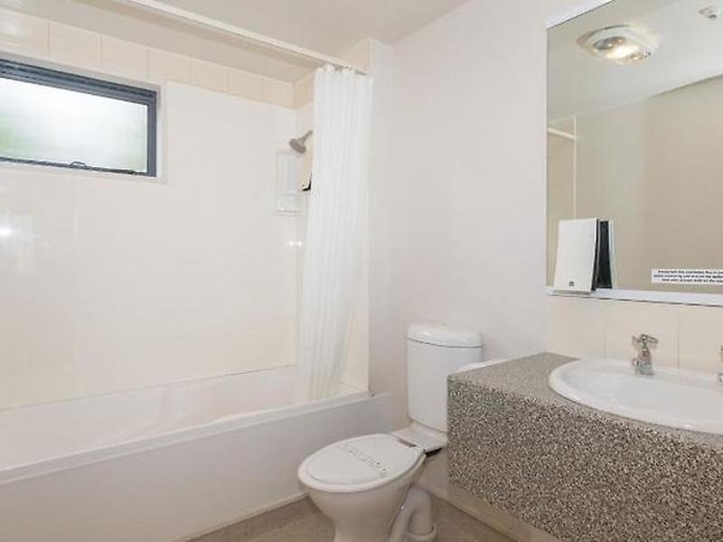 14DD11FB6292C4BC7BFC4BE2C5B83973