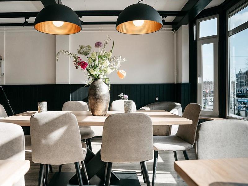 A1F1B2E1FB277BB738402187753A0F59