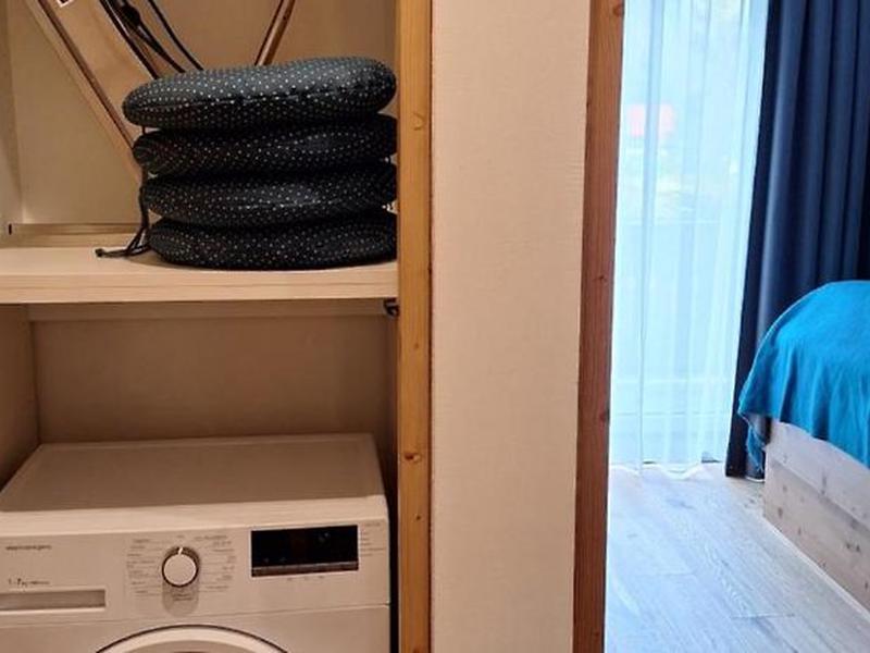 219AF8DE905BE6A296622394670D42B6