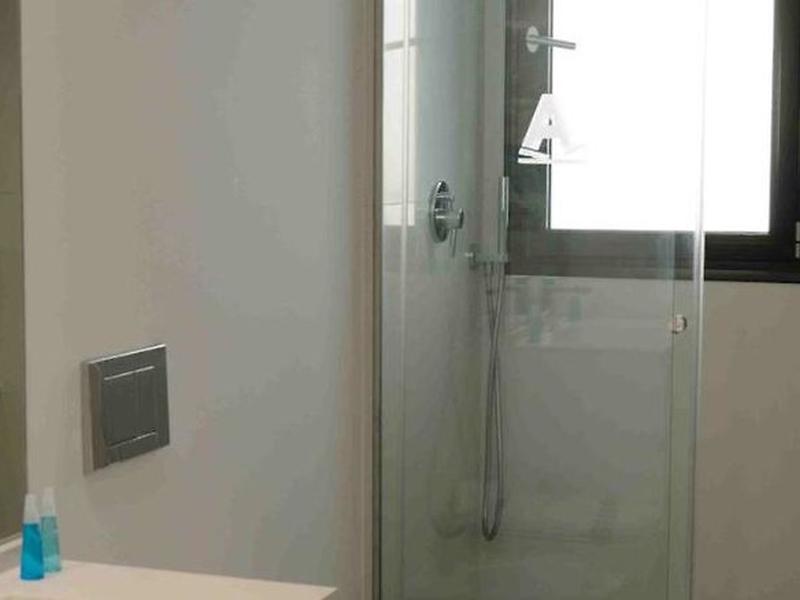 3F6E5D2F033CCAB45BEFF109C80C179E