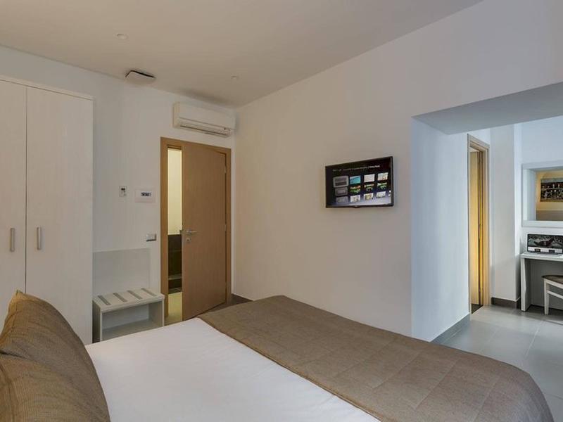 996CC3FDC0EBC15DA7BD9E6A88D0A83F