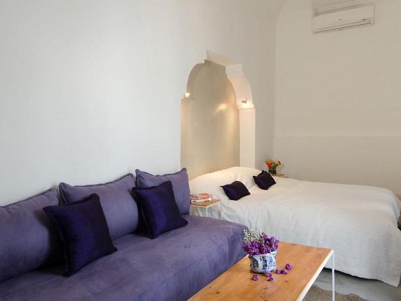 A46298539CB8042A4D380EA15C4E22F7