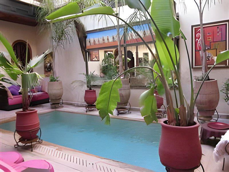 33A1A77640A23CA92A201EFEDF94BC48