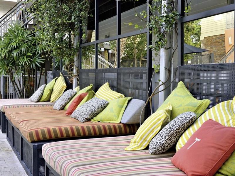 5F790E19BD5ABC3732D08C2AE0740D2A