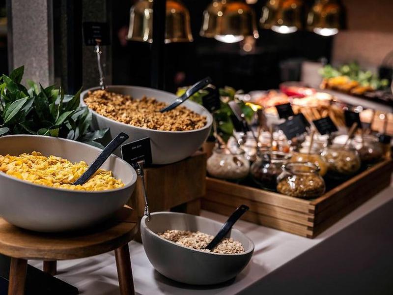 63E72479B651A179B8988066FEB319A4