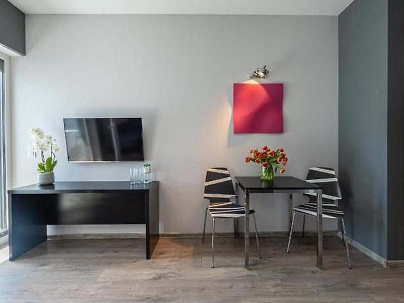 4DD17578361C1A54C1311053E9433533