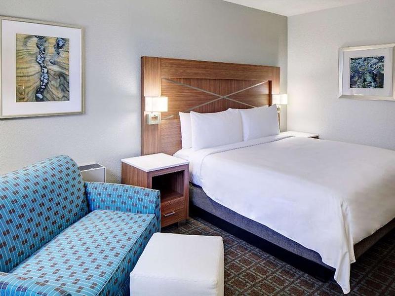 15C9EDBDEBCC7BE60A05E35843D303DC