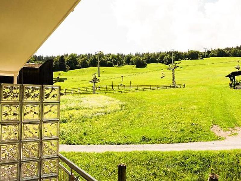 6B446B3F50BEC1179039A2E832AAA029