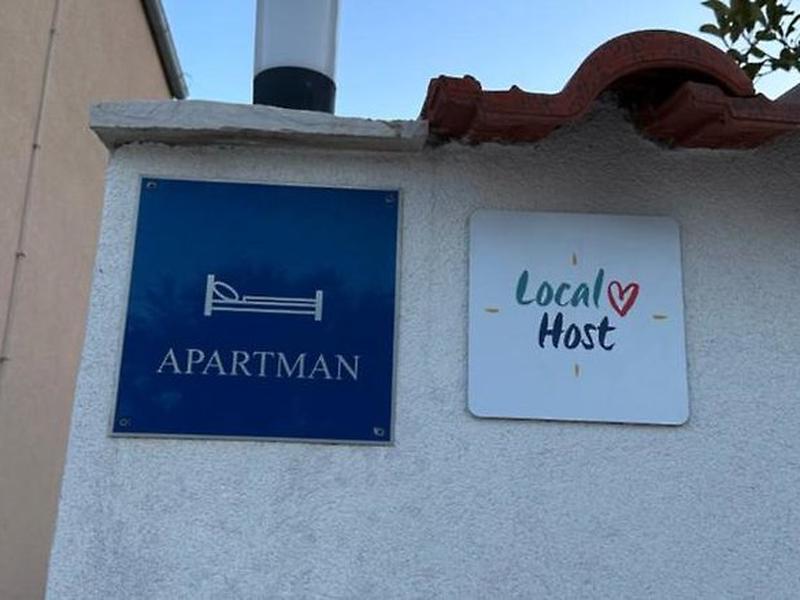 Apartments Mais Tisno
