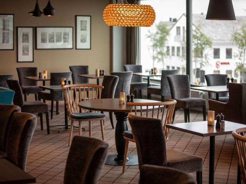 010BE4E42A4FDC1649CC90711982B3BA