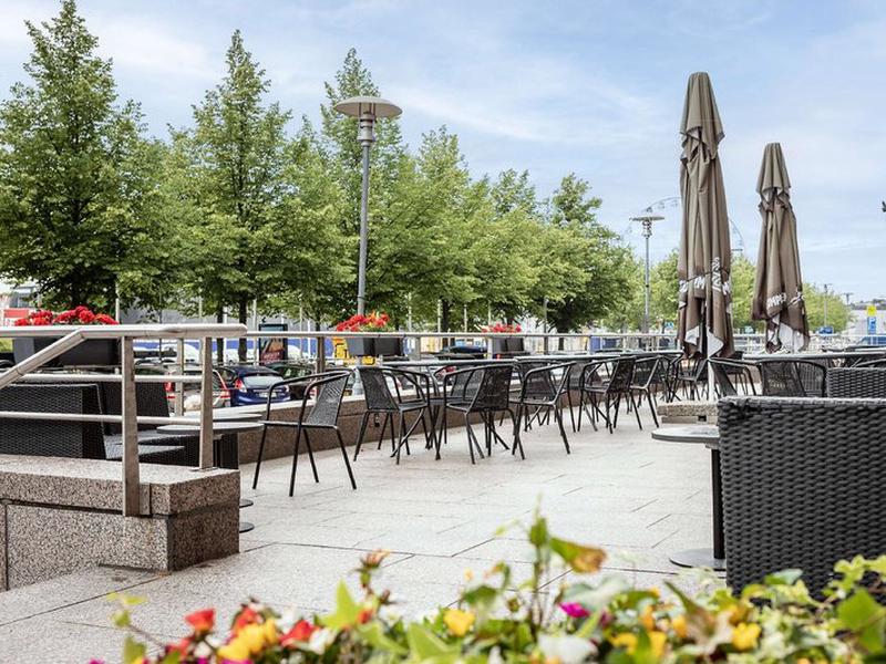 A4DF5CD3DE027BD9BF16966692374023