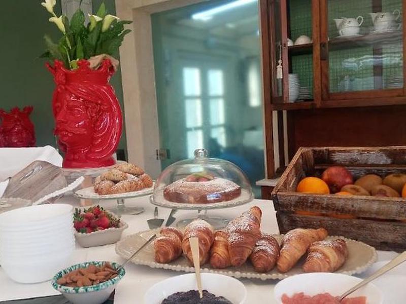 215AEF4B192BD643459816A40D6F4E84