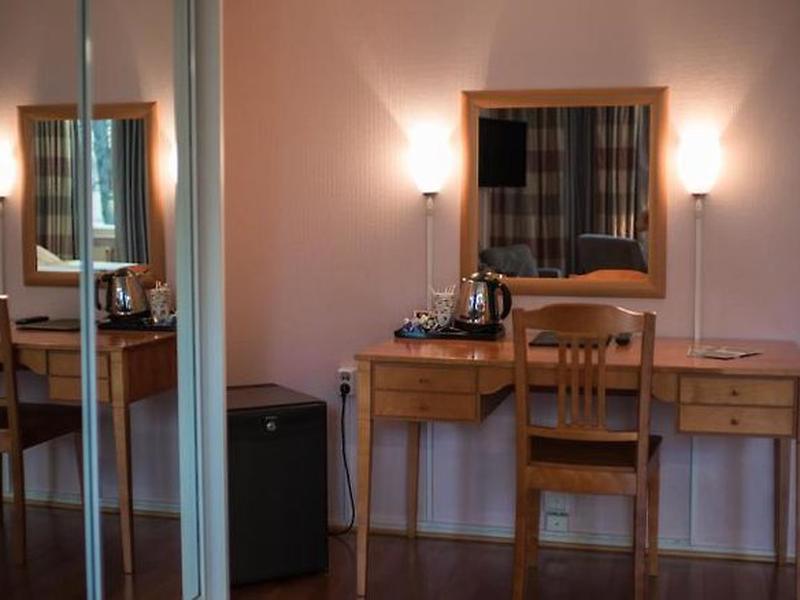 1C64F4D4EE484E07E01523D27815932D