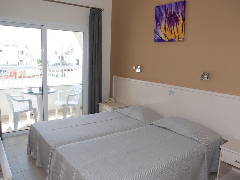 4BEC1C925E8E743364D38475EFA943D5