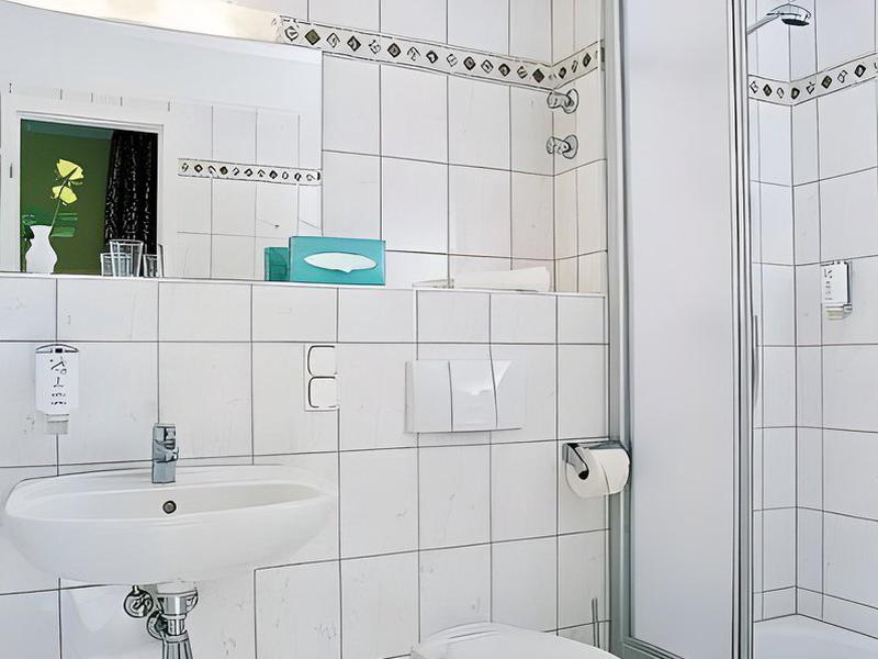 68A54402E772F7E1190C3917B2E9474C