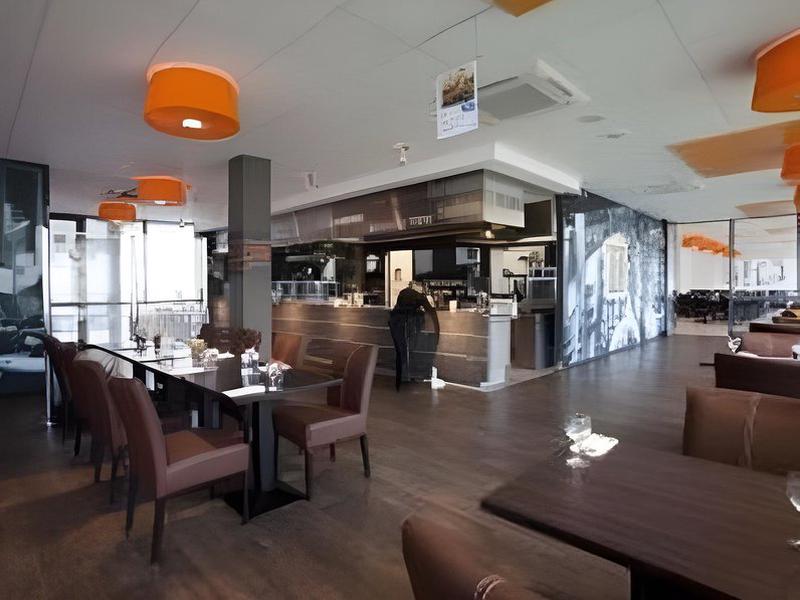 41F82888FE9C5A79B17F68D1A25C4080