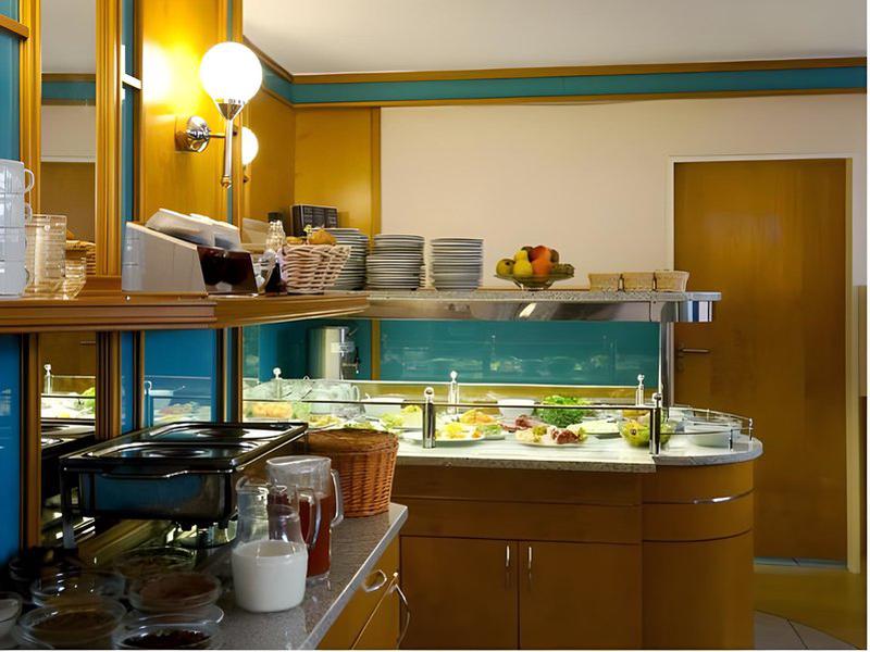 FC77051EA5A90371343E24B2D2AEEB05