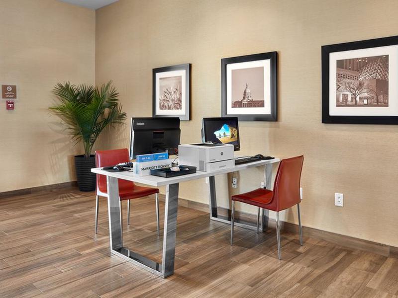 14558CAC87180114A18DCDC00600B2A5