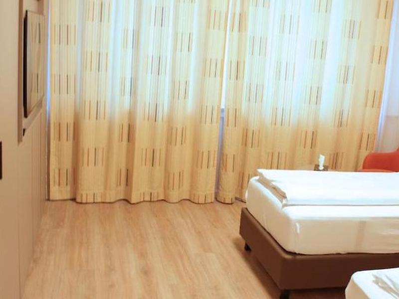 F60B7D7C00FAEBAE30688BA58456BF32