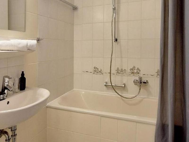 43D69BAD9100A2A3B2270AC89D00850E