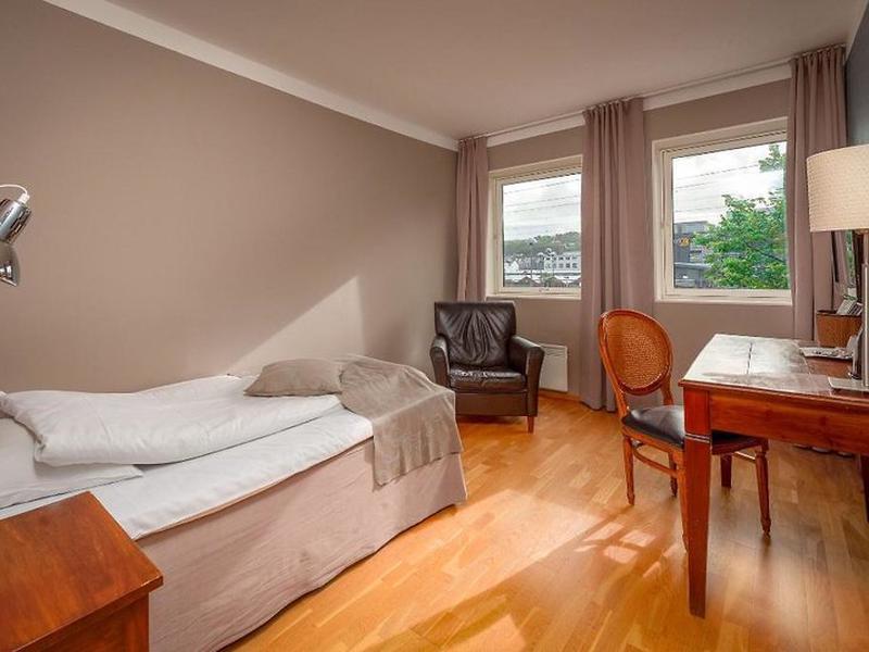 4C8A425B1296B60BD9E149E24F8254F7