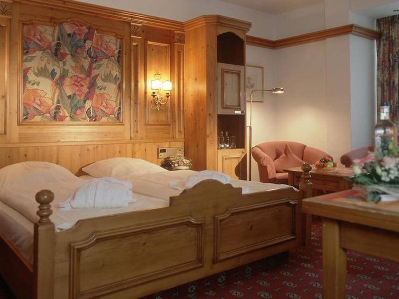 028364BD6D63464F9B1EAD8C103E35FD