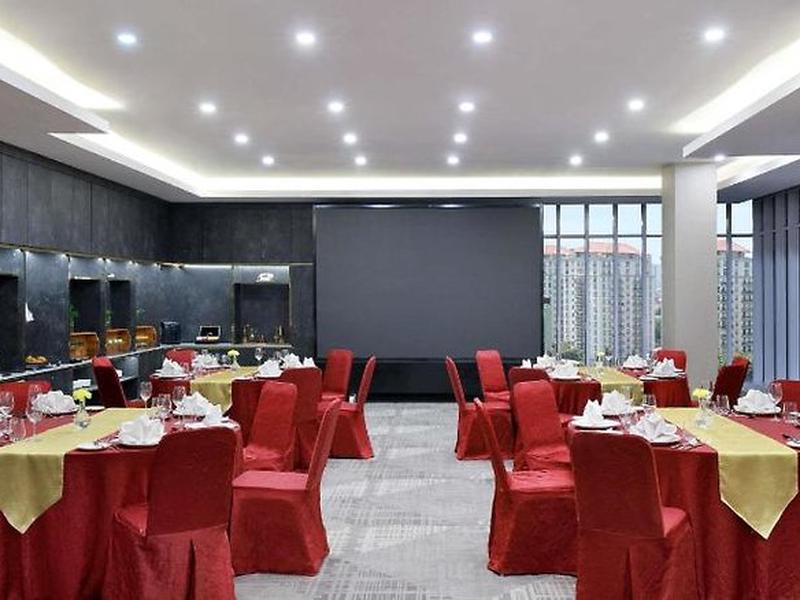 Novotel Jakarta Cikini Hotel