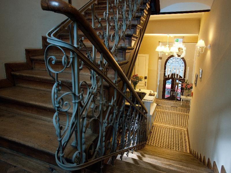 CAB53E0BB9933D59812CE4AA1794F45F