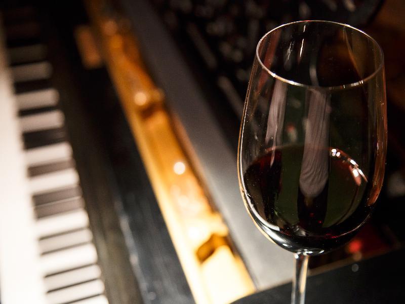 3F8F2536CDE78E889BCFBDFFE7A63F8A