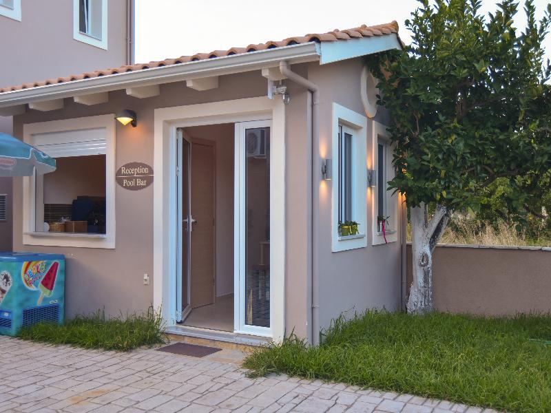 223599A42AD5B9FBD149B3D50BA17BB1