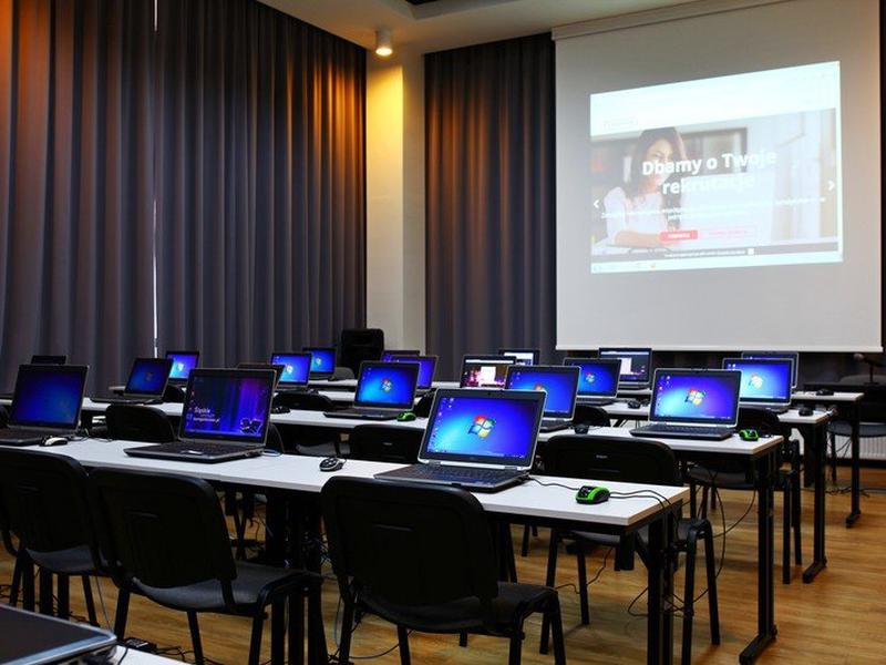 C53037ECDDB41F37F7D8D4C8147ED199