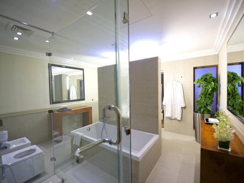 123FC622B2B4713C8A4FA618F73054D0