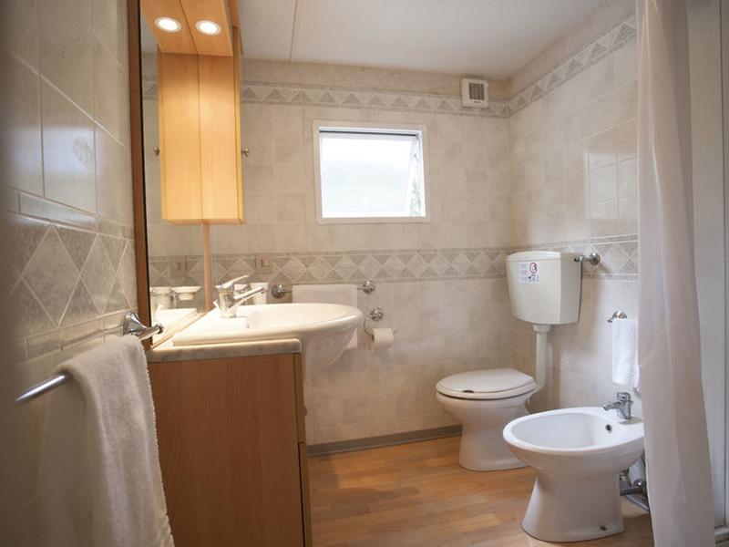 6C835183D39769145CF53CD543304A32