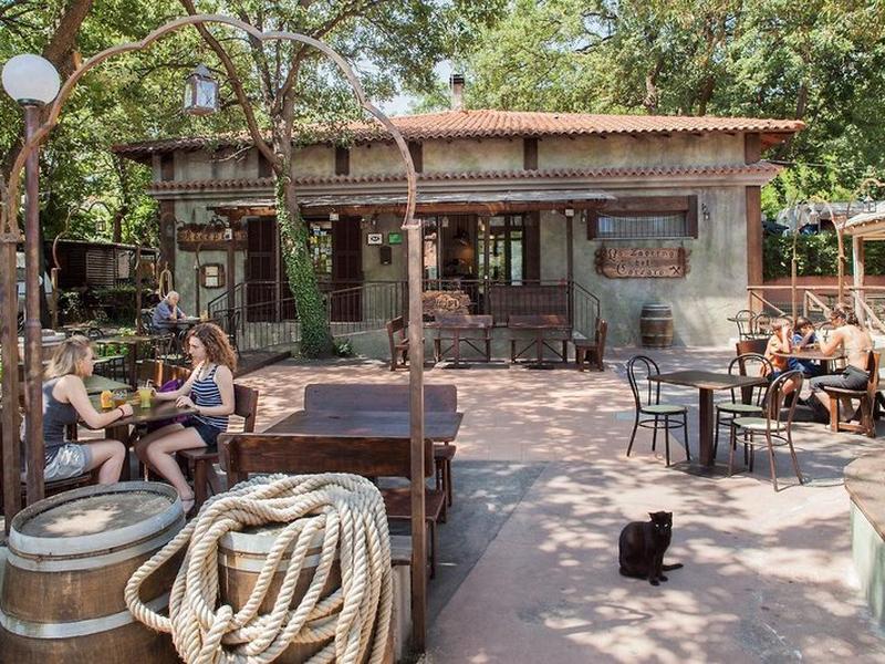 4A2F5C881DEE6DAEEBD6F9B5781FCB9A