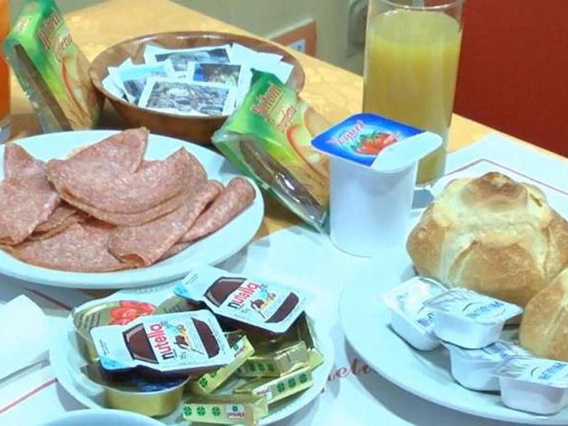 6F52F44CBF8C744DD45E7C4B4446A732