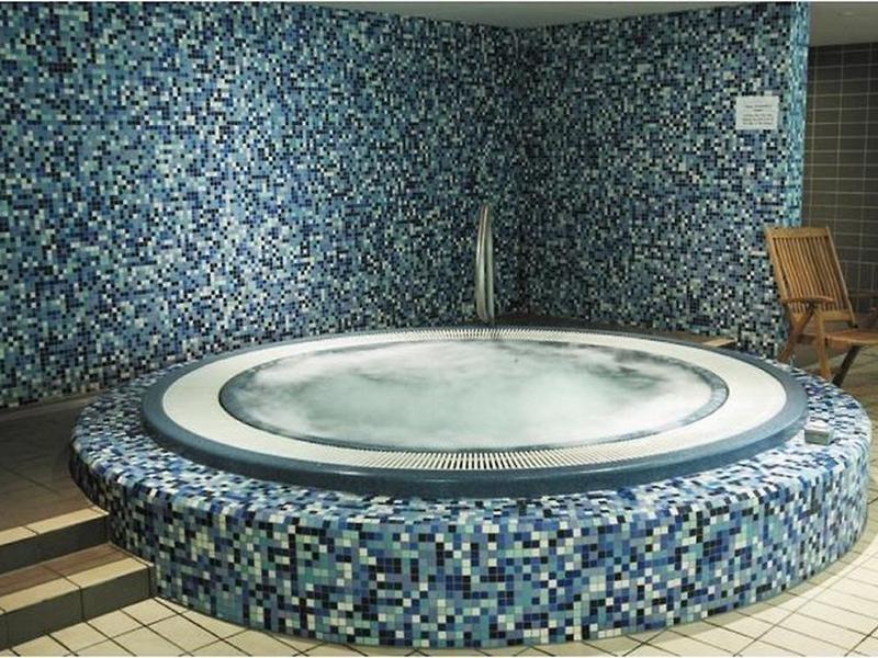 6574DBEED215B7E3DABF6056D910663E