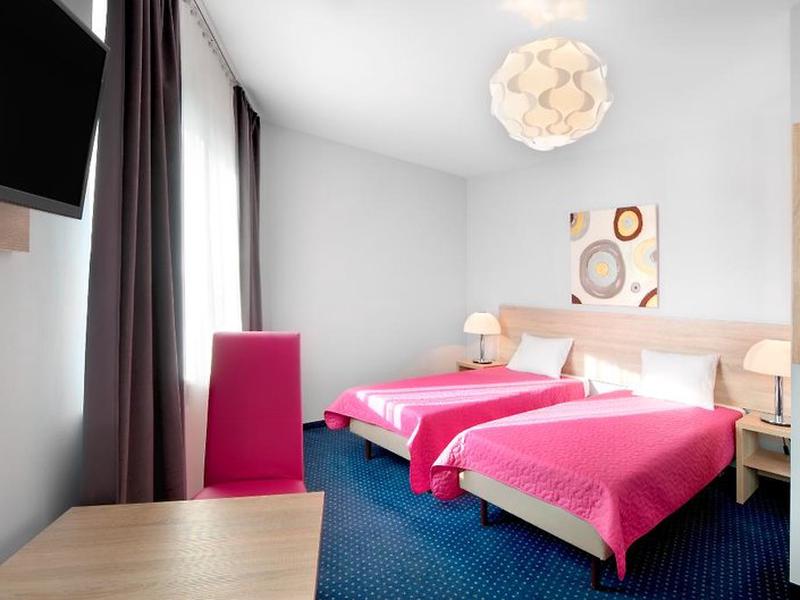 88D25D856E88BAB6E1B3E6D760A3893F