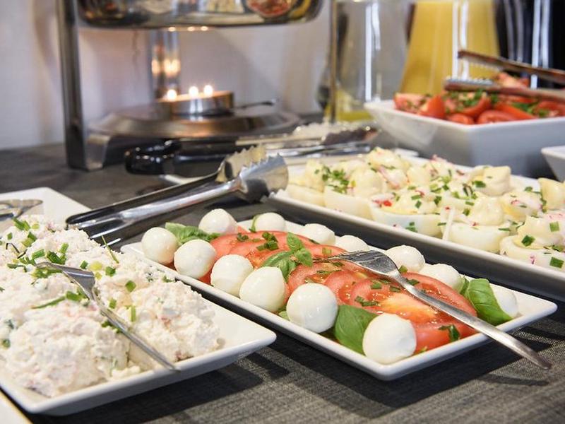 AD0C48409F44DECFBE5A721ACDBC6F4B