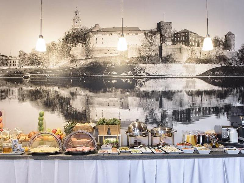 BC55A348564215E2FEFDD9AF8460E848