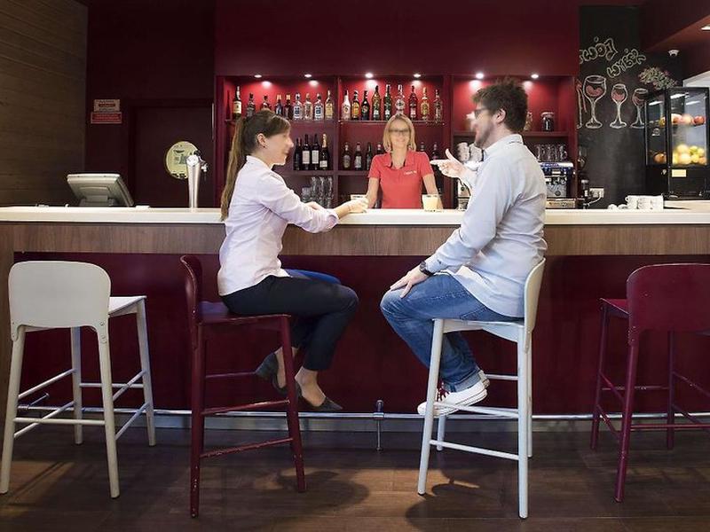 89E5EA7585ED5179BB713296EE24C212