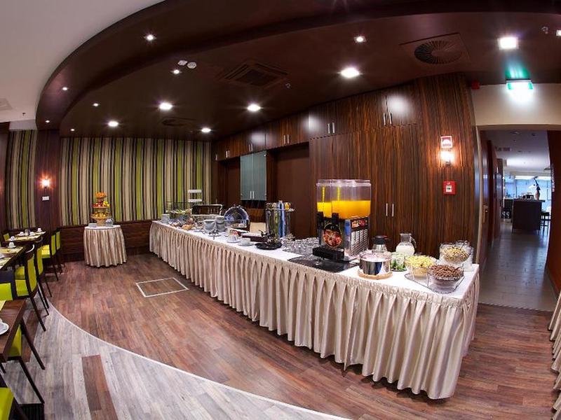 EE08FA680D93528FCFF941E7D9D4ED83