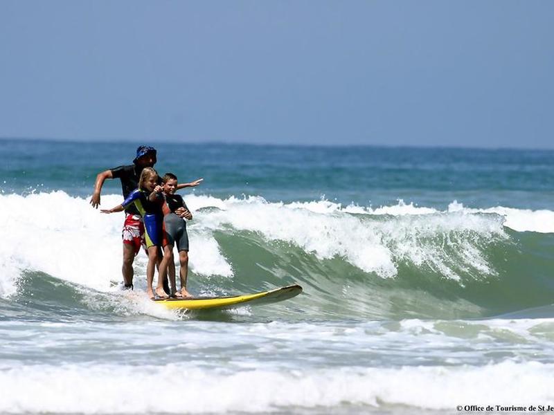 6834CAA9A53FCFD9219D4FC95A198E48