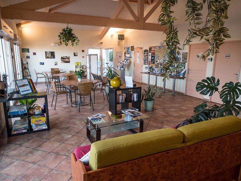 33502C4315A066D5D3A753FF429BEAFD