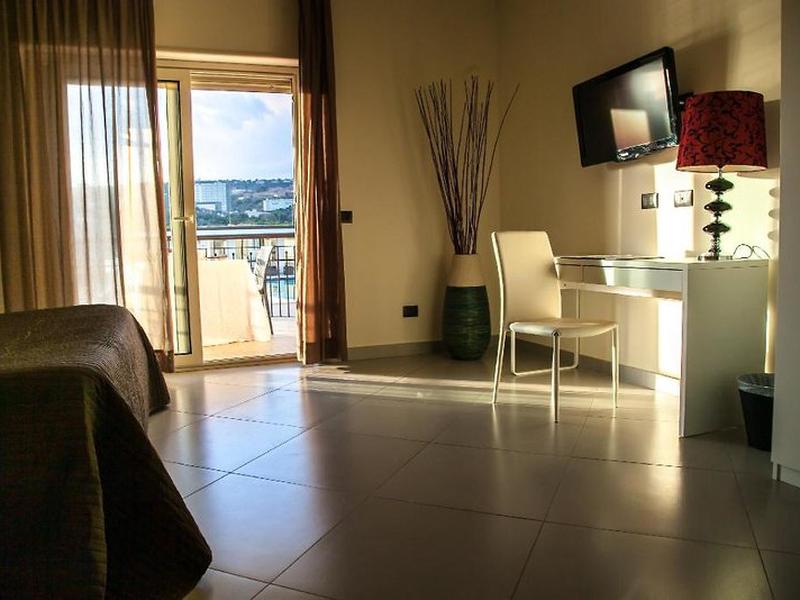 4 Spa Resort Hotel
