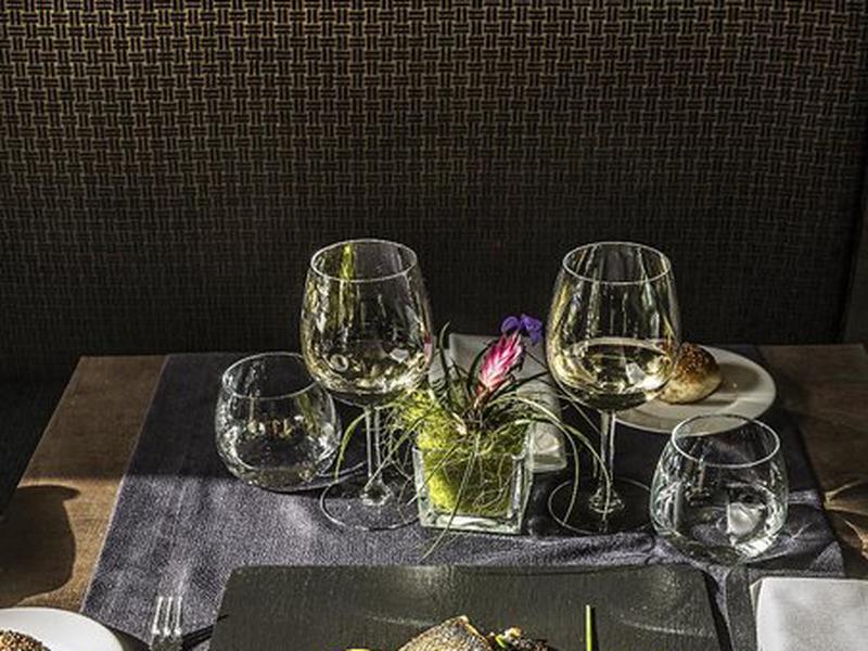 DAD0FFC41B6816F4E5F3F7554CEBCD30