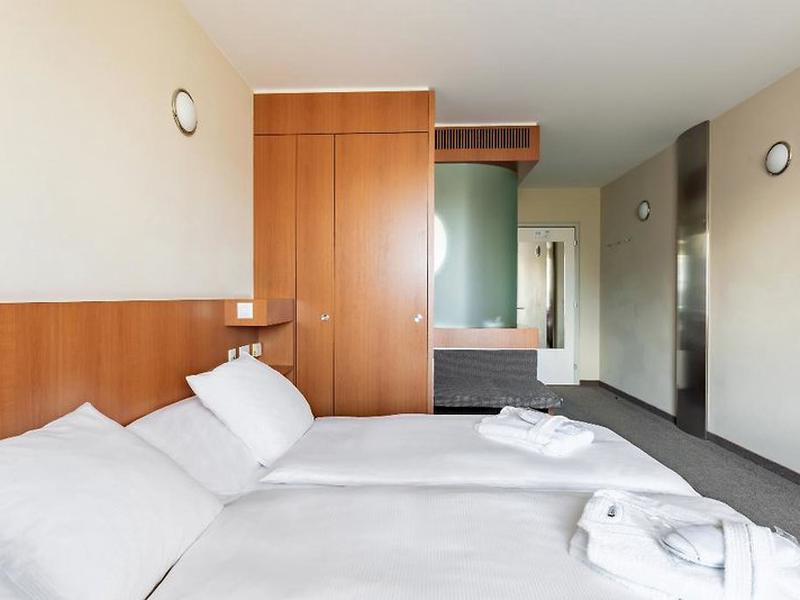 4D566639F9AC1D5787D0006C50B580EE