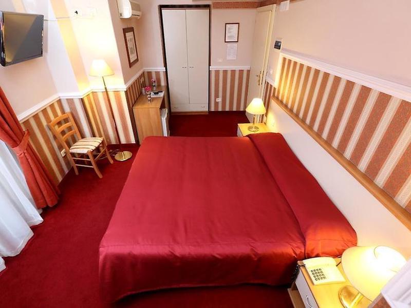 C4E29DC714BC53D7B4B2B707E092DCD4